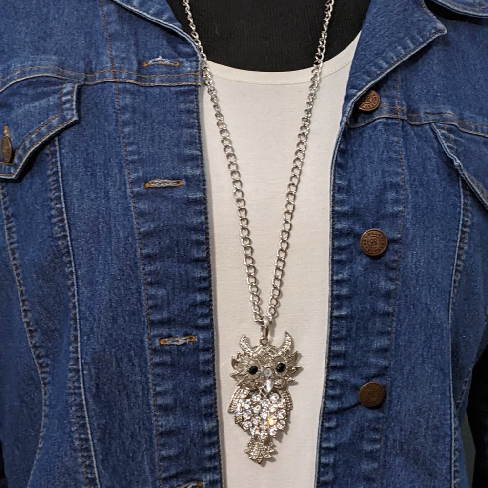 Vintage Crystal Rhinestone Long Adjustable Length Silver Tone Pendant Necklace